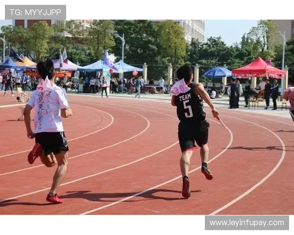 足球明星贴纸墙画打造个性空间让你的家充满运动激情与活力 足球明星贴纸墙画打造个性空间让你的家充满运动激情与活力