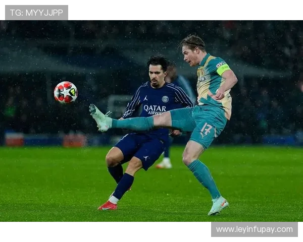 我心中的足球明星与他们的精彩瞬间 我心中的足球明星与他们的精彩瞬间